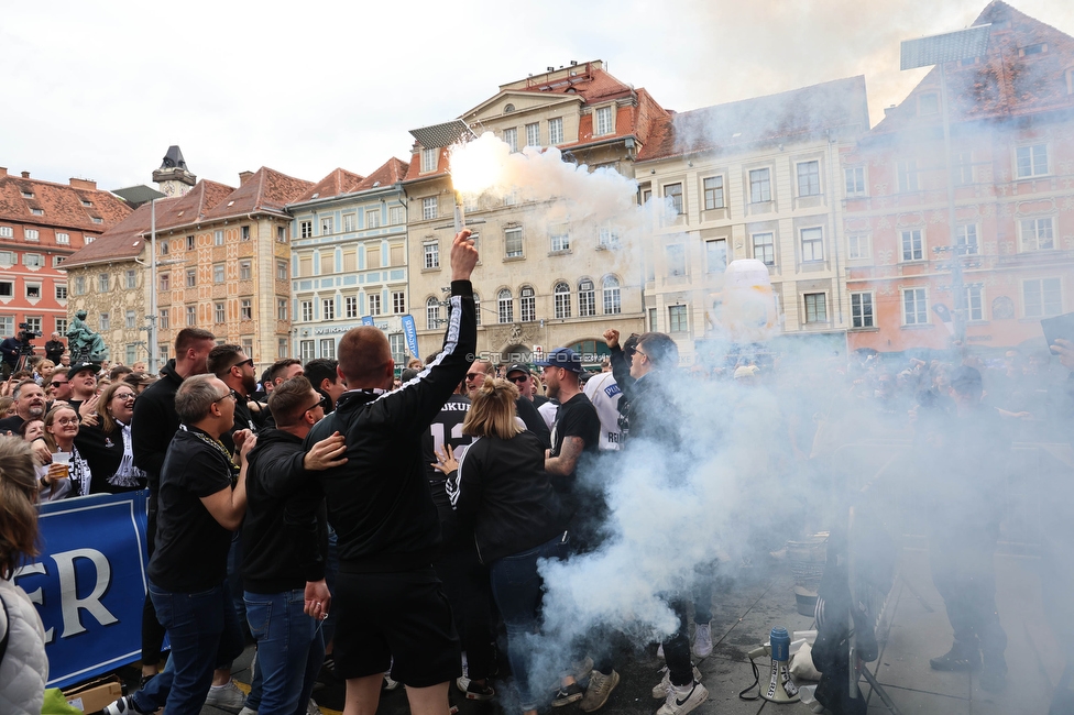 Cupfeier Sturm Graz
OEFB Cup, SK Sturm Graz Cupfeier, Graz, 01.05.2023. 

Foto zeigt Fans von Sturm
