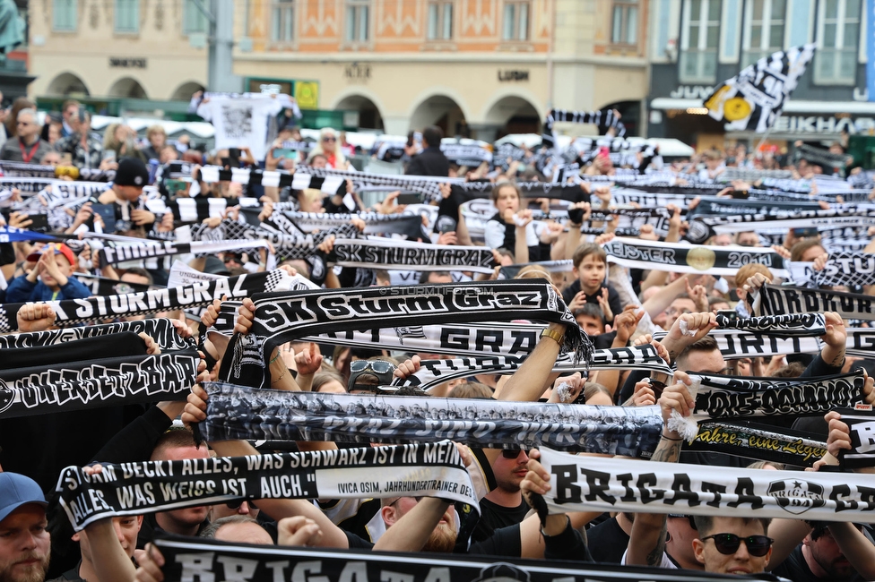 Cupfeier Sturm Graz
OEFB Cup, SK Sturm Graz Cupfeier, Graz, 01.05.2023. 

Foto zeigt Fans von Sturm
