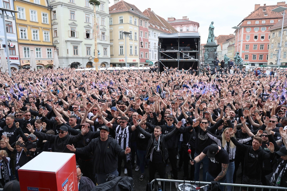 Cupfeier Sturm Graz
OEFB Cup, SK Sturm Graz Cupfeier, Graz, 01.05.2023. 

Foto zeigt Fans von Sturm
