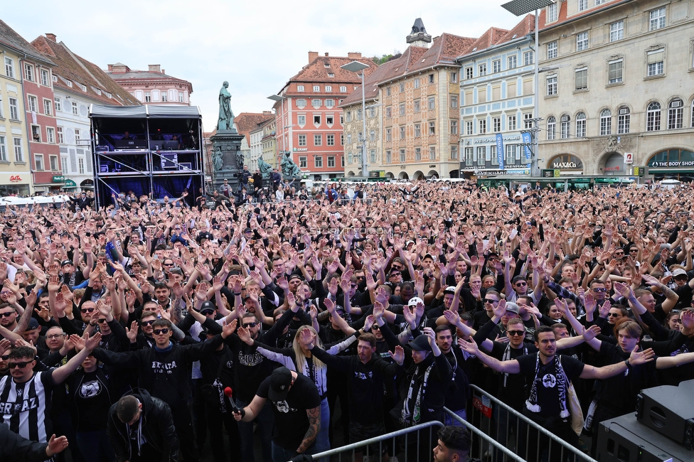 Cupfeier Sturm Graz
OEFB Cup, SK Sturm Graz Cupfeier, Graz, 01.05.2023. 

Foto zeigt Fans von Sturm
