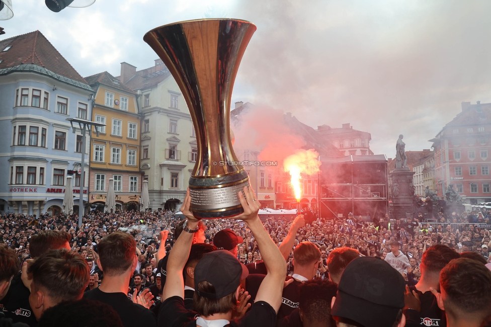 Cupfeier Sturm Graz
OEFB Cup, SK Sturm Graz Cupfeier, Graz, 01.05.2023. 

Foto zeigt die Mannschaft von Sturm
