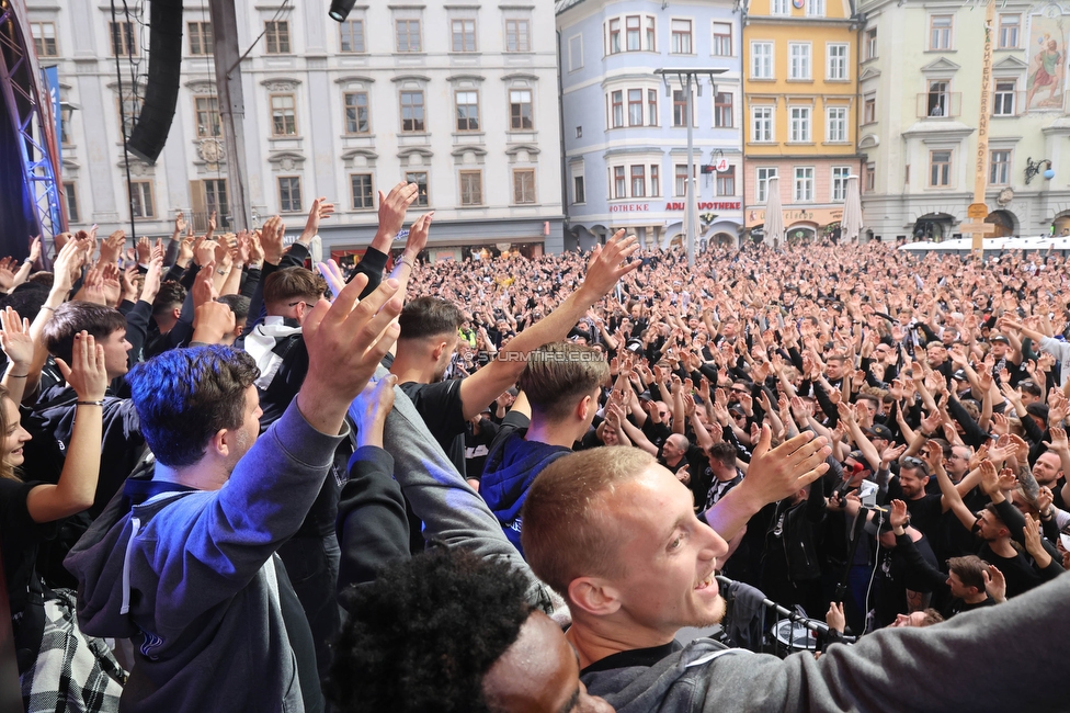 Cupfeier Sturm Graz
OEFB Cup, SK Sturm Graz Cupfeier, Graz, 01.05.2023. 

Foto zeigt Fans von Sturm
