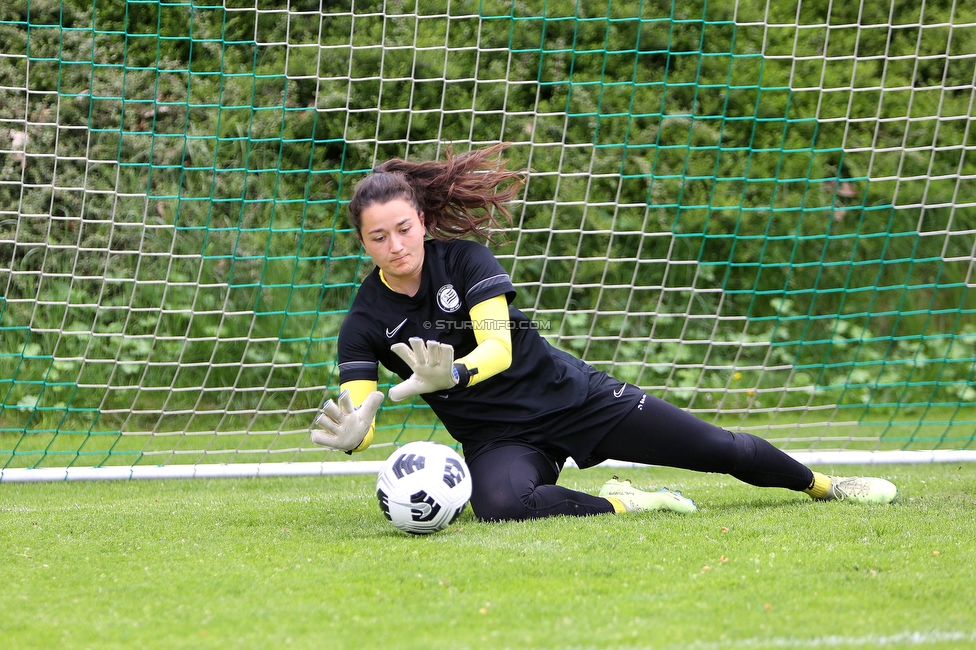 Sturm Damen - Bergheim
OEFB Frauen Bundesliga, 14. Runde, SK Sturm Graz Damen - FC Bergheim, MURAUER Bier Arena - StFV Graz, 06.05.2023. 

Foto zeigt Vanessa Gritzner (Sturm Damen)
