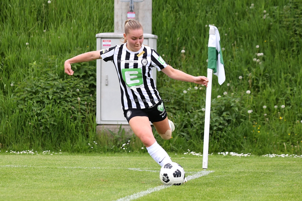Sturm Damen - Bergheim
OEFB Frauen Bundesliga, 14. Runde, SK Sturm Graz Damen - FC Bergheim, MURAUER Bier Arena - StFV Graz, 06.05.2023. 

Foto zeigt Anna Maria Wirnsberger (Sturm Damen)
