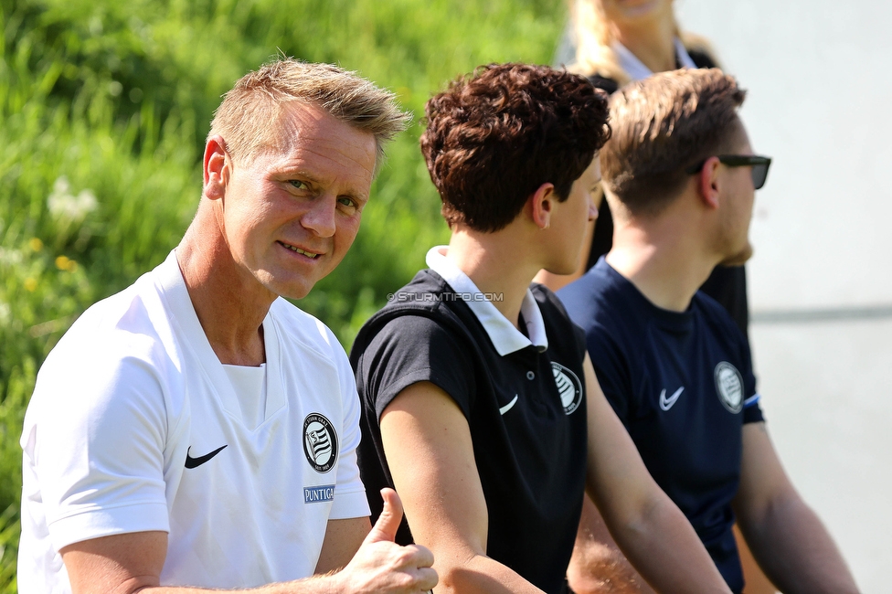 Sturm Damen - Bergheim
OEFB Frauen Bundesliga, 14. Runde, SK Sturm Graz Damen - FC Bergheim, MURAUER Bier Arena - StFV Graz, 06.05.2023. 

Foto zeigt Daniel Gutschi (Torwart Trainer Sturm Damen)
