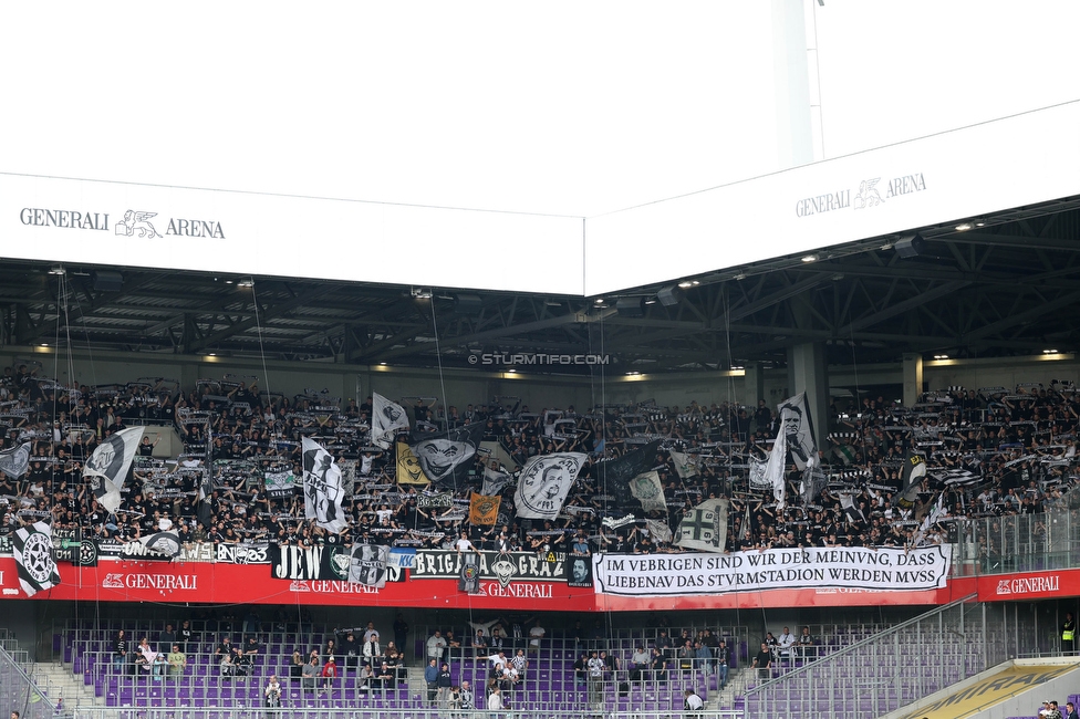 Austria Wien - Sturm Graz
Oesterreichische Fussball Bundesliga, 28. Runde, FK Austria Wien - SK Sturm Graz, Franz Horr Stadion Wien, 07.05.2023. 

Foto zeigt Fans von Sturm mit einem Spruchband
Schlüsselwörter: sturmstadion