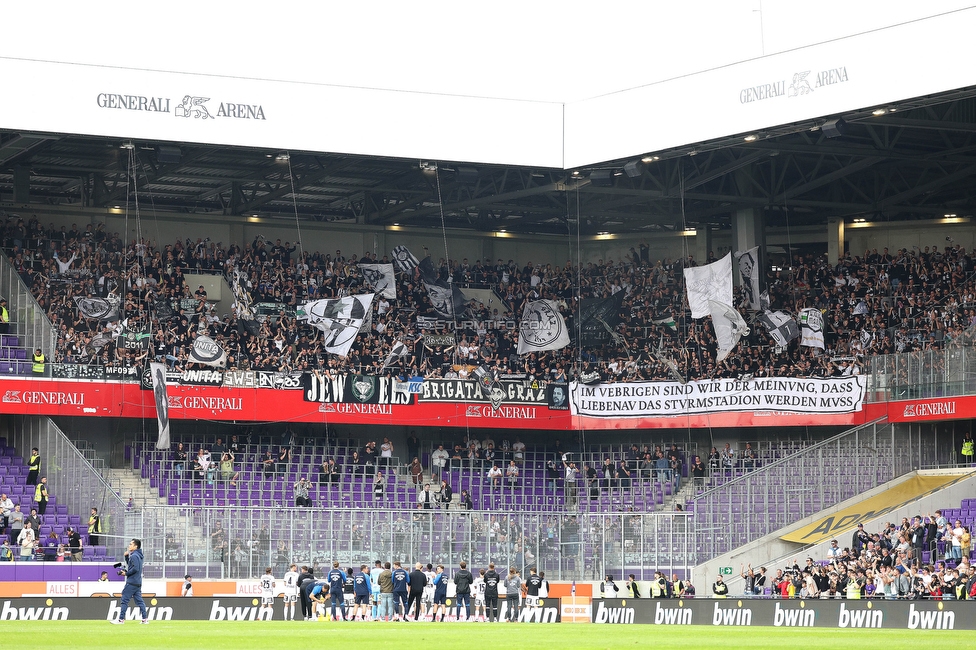 Austria Wien - Sturm Graz
Oesterreichische Fussball Bundesliga, 28. Runde, FK Austria Wien - SK Sturm Graz, Franz Horr Stadion Wien, 07.05.2023. 

Foto zeigt die Mannschaft von Sturm und Fans von Sturm mit einem Spruchband
Schlüsselwörter: sturmstadion