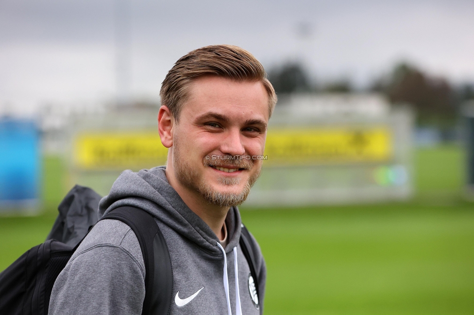 Sturm Damen - St. Poelten
OEFB Frauen Bundesliga, 15. Runde, SK Sturm Graz Damen - SKN St. Poelten, Trainingszentrum Messendorf, 13.05.2023. 

Foto zeigt Michael Erlitz (Sportlicher Leiter Sturm Damen)
