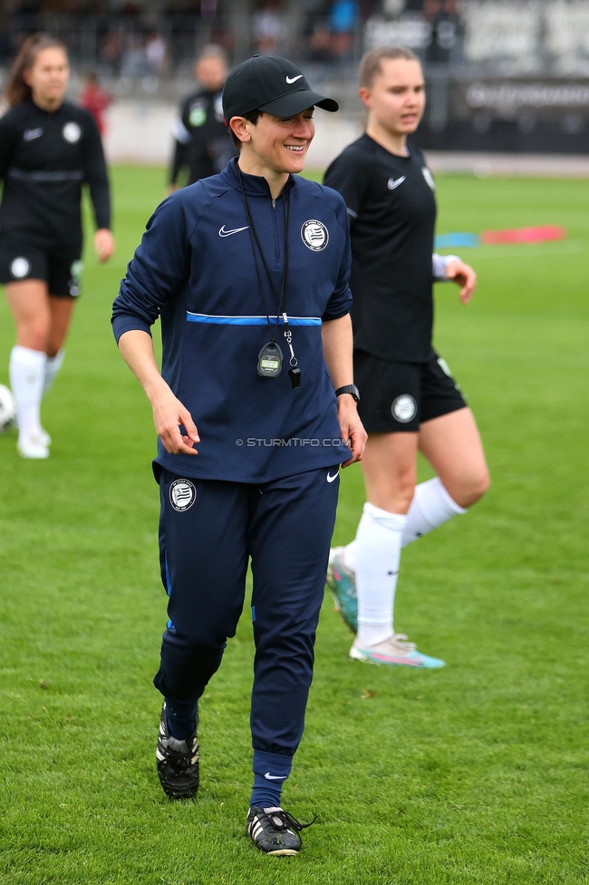 Sturm Damen - St. Poelten
OEFB Frauen Bundesliga, 15. Runde, SK Sturm Graz Damen - SKN St. Poelten, Trainingszentrum Messendorf, 13.05.2023. 

Foto zeigt Emily Cancienne (Assistenz Trainer Sturm Damen)
