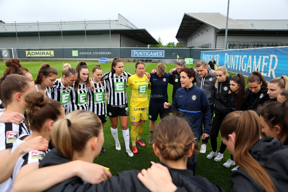 Sturm Damen - St. Poelten
OEFB Frauen Bundesliga, 15. Runde, SK Sturm Graz Damen - SKN St. Poelten, Trainingszentrum Messendorf, 13.05.2023. 

Foto zeigt die Mannschaft der Sturm Damen
