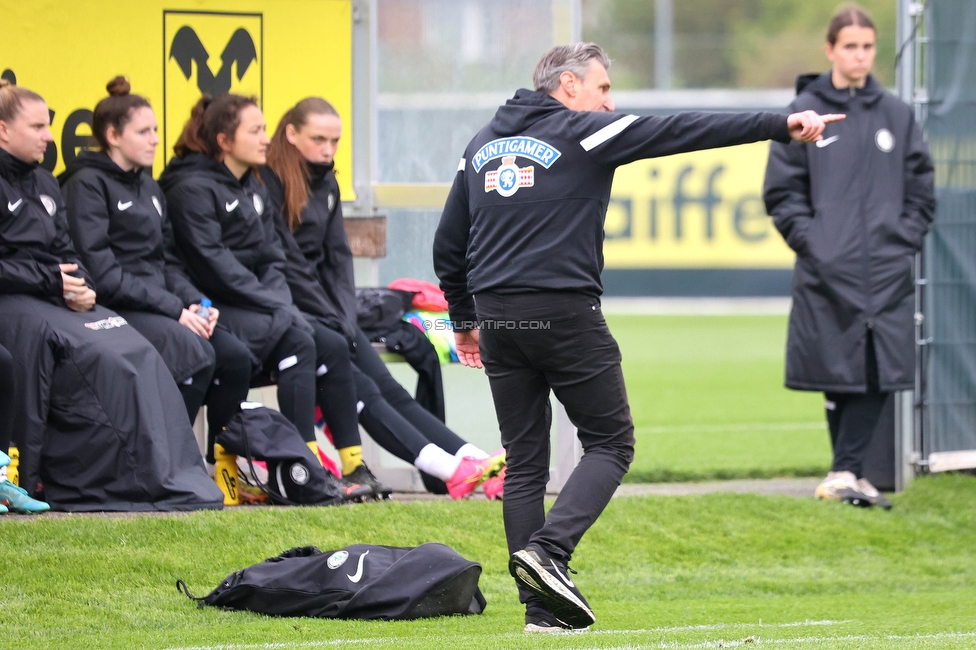 Sturm Damen - St. Poelten
OEFB Frauen Bundesliga, 15. Runde, SK Sturm Graz Damen - SKN St. Poelten, Trainingszentrum Messendorf, 13.05.2023. 

Foto zeigt Christian Lang (Cheftrainer Sturm Damen)
