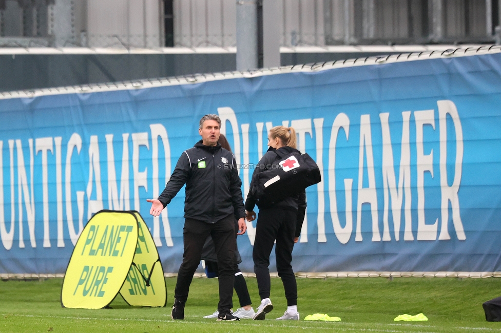Sturm Damen - St. Poelten
OEFB Frauen Bundesliga, 15. Runde, SK Sturm Graz Damen - SKN St. Poelten, Trainingszentrum Messendorf, 13.05.2023. 

Foto zeigt Christian Lang (Cheftrainer Sturm Damen)

