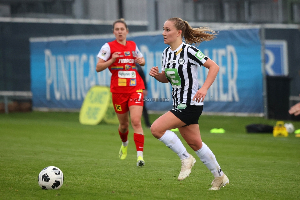 Sturm Damen - St. Poelten
OEFB Frauen Bundesliga, 15. Runde, SK Sturm Graz Damen - SKN St. Poelten, Trainingszentrum Messendorf, 13.05.2023. 

Foto zeigt Anna Maria Wirnsberger (Sturm Damen)
