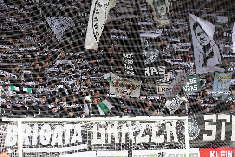 Sturm Graz - Austria Klagenfurt
Oesterreichische Fussball Bundesliga, 29. Runde, SK Sturm Graz - SK Austria Klagenfurt, Stadion Liebenau Graz, 14.05.2023. 

Foto zeigt Fans von Sturm
Schlüsselwörter: schals