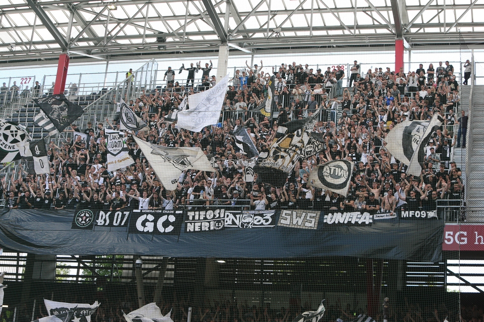 RB Salzburg - Sturm Graz
Oesterreichische Fussball Bundesliga, 30. Runde, FC RB Salzburg - SK Sturm Graz, Stadion Wals-Siezenheim, 21.05.2023. 

Foto zeigt Fans von Sturm
