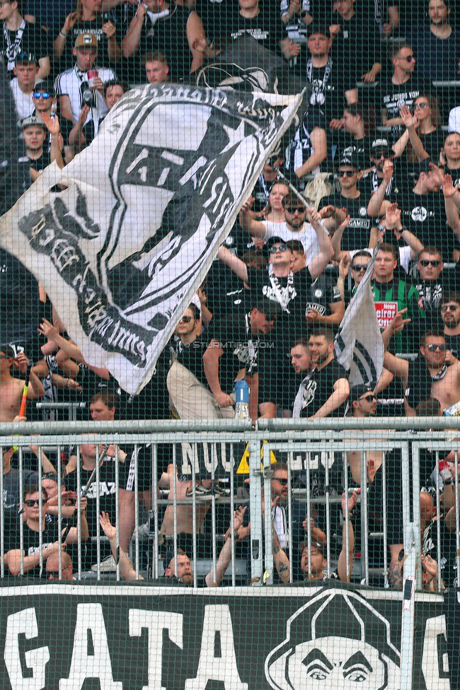 RB Salzburg - Sturm Graz
Oesterreichische Fussball Bundesliga, 30. Runde, FC RB Salzburg - SK Sturm Graz, Stadion Wals-Siezenheim, 21.05.2023. 

Foto zeigt Fans von Sturm
Schlüsselwörter: brigata