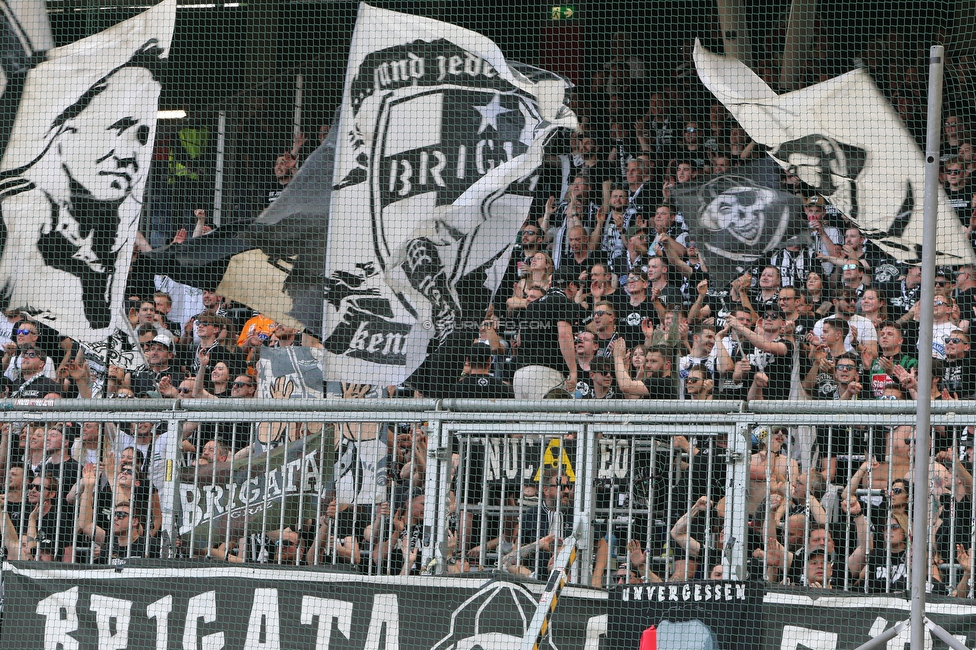 RB Salzburg - Sturm Graz
Oesterreichische Fussball Bundesliga, 30. Runde, FC RB Salzburg - SK Sturm Graz, Stadion Wals-Siezenheim, 21.05.2023. 

Foto zeigt Fans von Sturm
