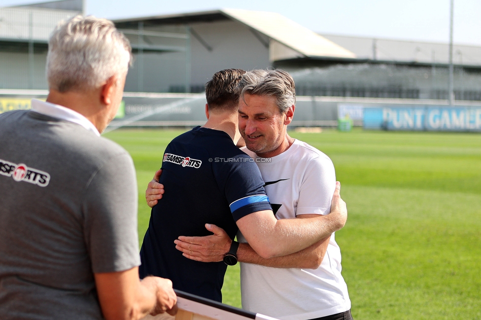 Sturm Damen - Altenmarkt
OEFB Frauen Bundesliga, 17. Runde, SK Sturm Graz Damen - SKV Altenmarkt, Trainingszentrum Messendorf, 27.05.2023. 

Foto zeigt Michael Erlitz (Sportlicher Leiter Sturm Damen) und Christian Lang (Cheftrainer Sturm Damen)
