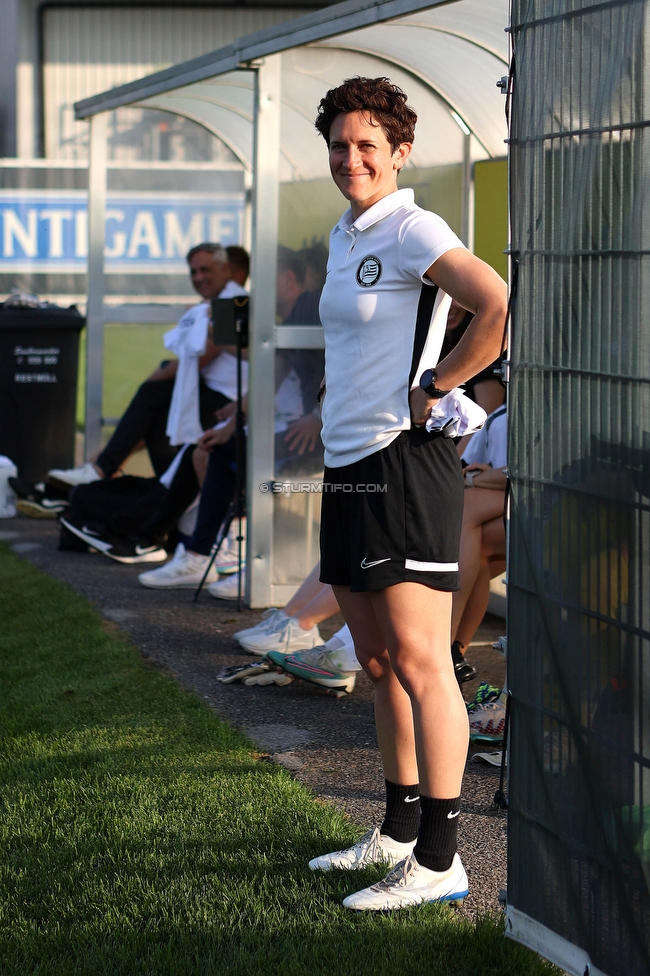 Sturm Damen - Altenmarkt
OEFB Frauen Bundesliga, 17. Runde, SK Sturm Graz Damen - SKV Altenmarkt, Trainingszentrum Messendorf, 27.05.2023. 

Foto zeigt Emily Cancienne (Assistenz Trainer Sturm Damen)
