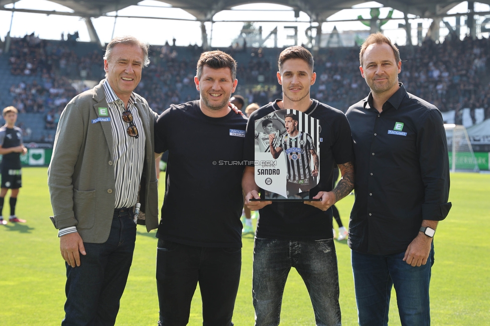 Sturm Graz - LASK
Oesterreichische Fussball Bundesliga, 32. Runde, SK Sturm Graz - LASK, Stadion Liebenau Graz, 03.06.2023. 

Foto zeigt Christian Jauk (Praesident Sturm), Andreas Schicker (sportl. Geschaeftsfuehrer Sturm), Sandro Ingolitsch (Sturm) und Thomas Tebbich (wirtsch. Geschaeftsfuehrer Sturm)
