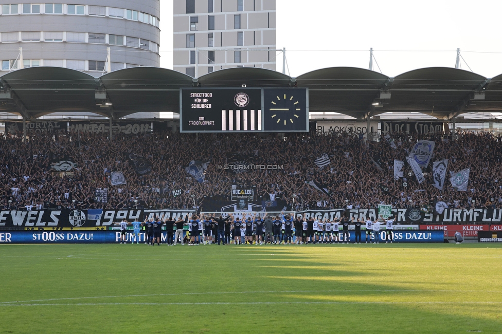 Sturm Graz - LASK
Oesterreichische Fussball Bundesliga, 32. Runde, SK Sturm Graz - LASK, Stadion Liebenau Graz, 03.06.2023. 

Foto zeigt Fans von Sturm und die Mannschaft von Sturm
