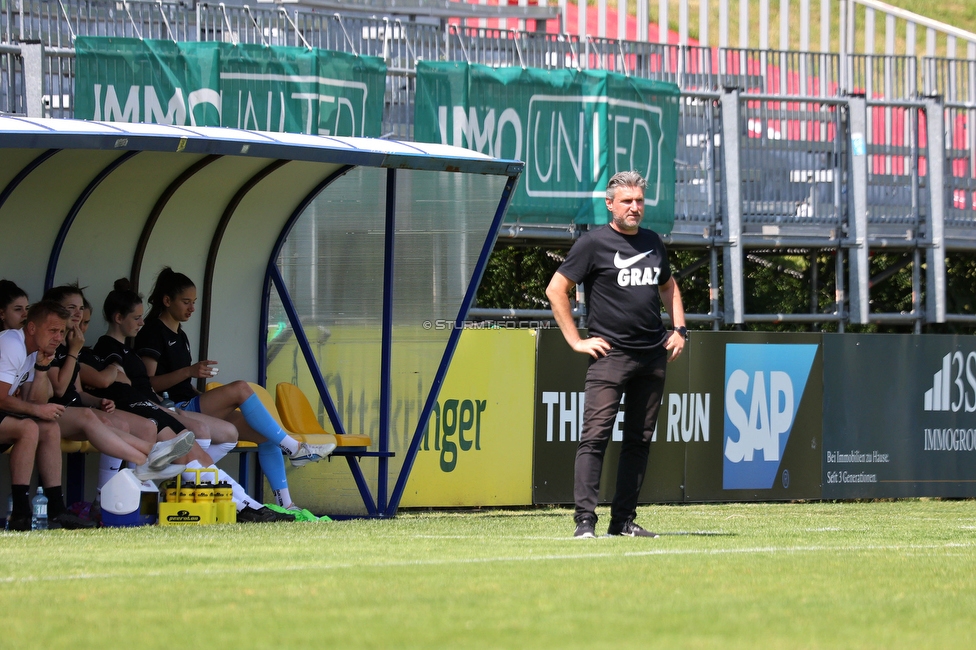 First Vienna - Sturm Damen
OEFB Frauen Bundesliga, 18. Runde, First Vienna FC 1894 - SK Sturm Graz Damen, Naturarena Hohe Warte Wien, 03.06.2023. 

Foto zeigt Christian Lang (Cheftrainer Sturm Damen)
