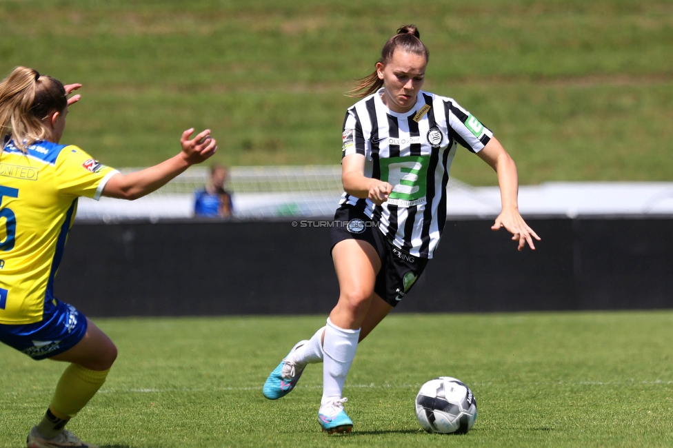 First Vienna - Sturm Damen
OEFB Frauen Bundesliga, 18. Runde, First Vienna FC 1894 - SK Sturm Graz Damen, Naturarena Hohe Warte Wien, 03.06.2023. 

Foto zeigt Julia Keutz (Sturm Damen)
