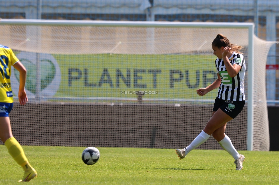 First Vienna - Sturm Damen
OEFB Frauen Bundesliga, 18. Runde, First Vienna FC 1894 - SK Sturm Graz Damen, Naturarena Hohe Warte Wien, 03.06.2023. 

Foto zeigt Valentina Kroell (Sturm Damen)
