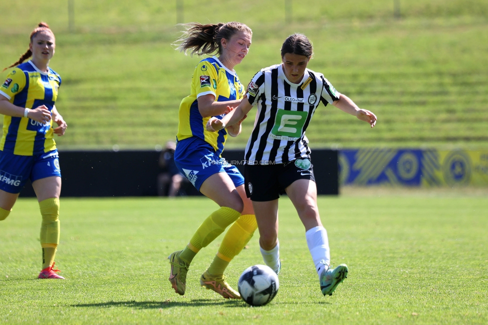 First Vienna - Sturm Damen
OEFB Frauen Bundesliga, 18. Runde, First Vienna FC 1894 - SK Sturm Graz Damen, Naturarena Hohe Warte Wien, 03.06.2023. 

Foto zeigt Leonie Tragl (Sturm Damen)
