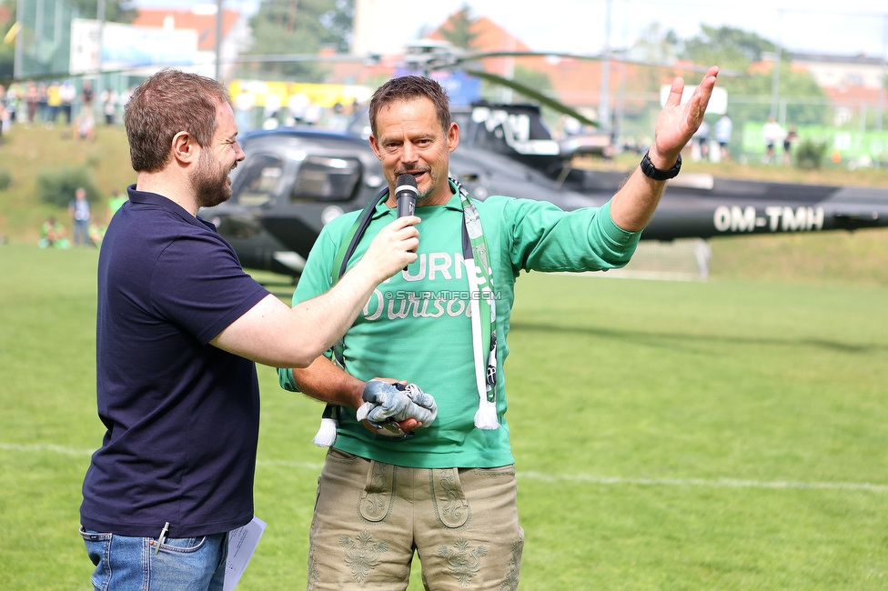 Eroeffnung Gruabn Holztribuene
Eroeffnung Gruabn Holztribuene, Gruabn Graz, 24.06.2023.

Foto zeigt Otto Konrad (Sk Sturm Graz)
