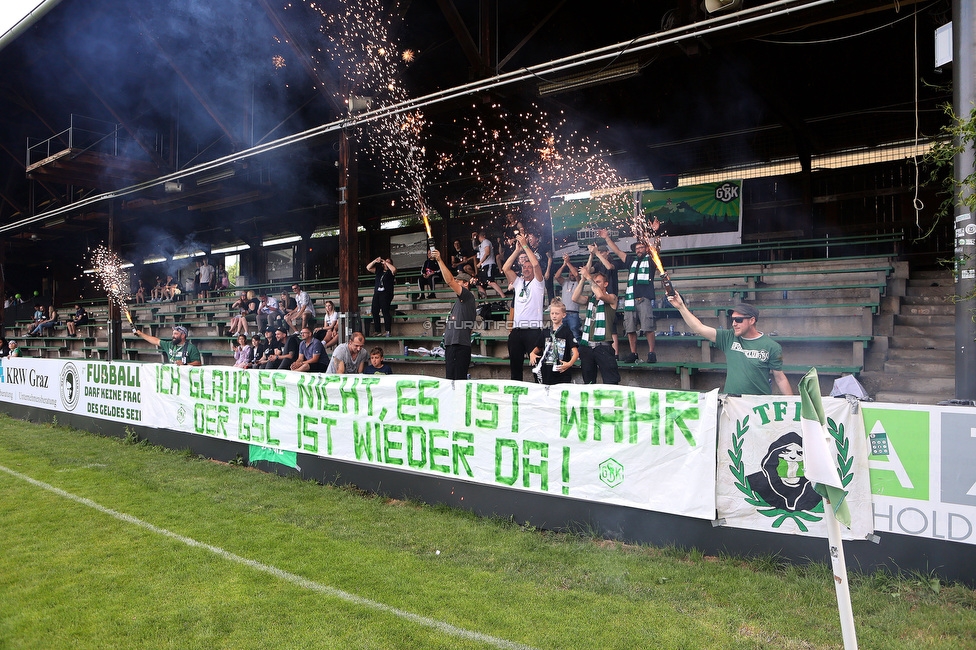 Eroeffnung Gruabn Holztribuene
Eroeffnung Gruabn Holztribuene, Gruabn Graz, 24.06.2023.

Foto zeigt die Fans vom GSC
