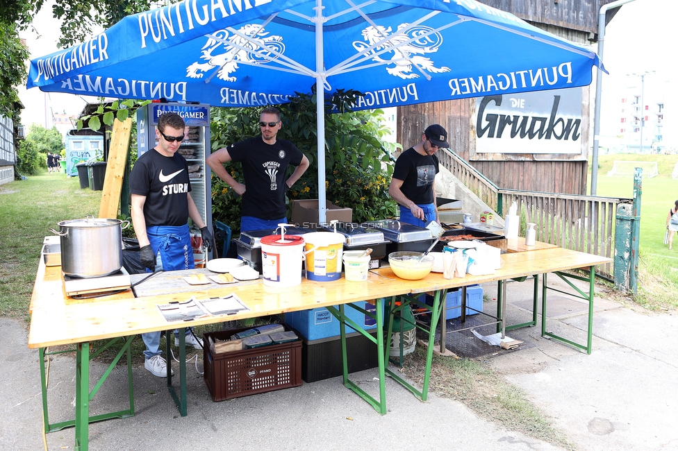 Eroeffnung Gruabn Holztribuene
Eroeffnung Gruabn Holztribuene, Gruabn Graz, 25.06.2023.

Foto zeigt den Verkaufsstand
