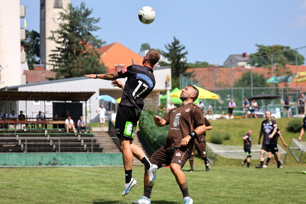 Eroeffnung Gruabn Holztribuene
Eroeffnung Gruabn Holztribuene, Gruabn Graz, 25.06.2023.

Foto zeigt das Legendenspiel zwischen Sturm und St. Pauli
