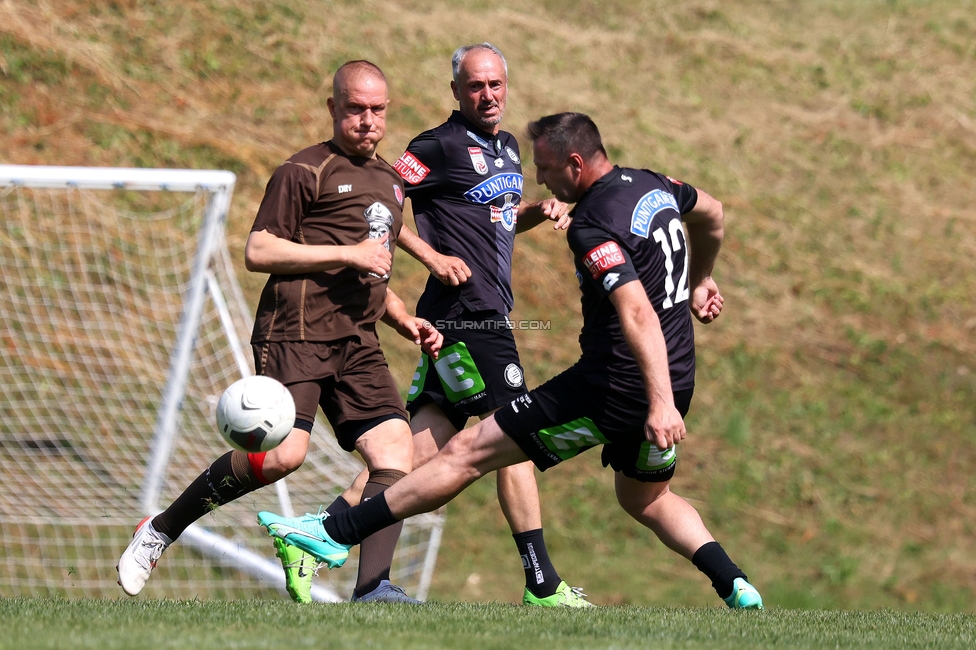 Eroeffnung Gruabn Holztribuene
Eroeffnung Gruabn Holztribuene, Gruabn Graz, 25.06.2023.

Foto zeigt das Legendenspiel zwischen Sturm und St. Pauli
