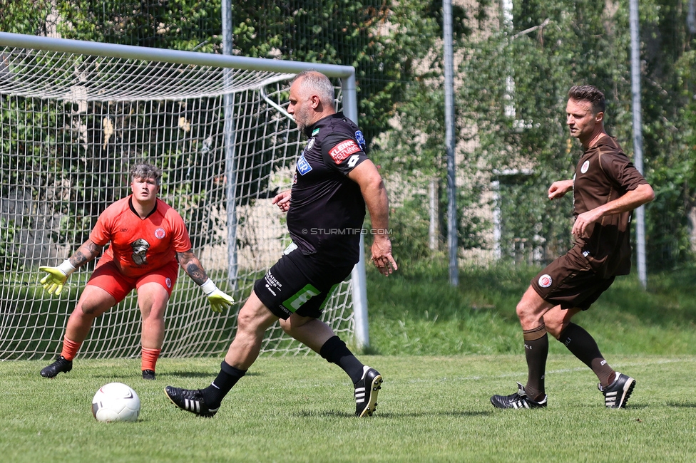 Eroeffnung Gruabn Holztribuene
Eroeffnung Gruabn Holztribuene, Gruabn Graz, 25.06.2023.

Foto zeigt das Legendenspiel zwischen Sturm und St. Pauli
