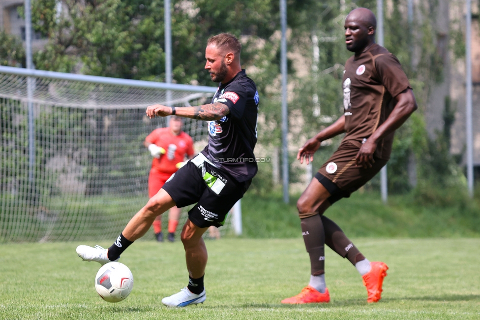 Eroeffnung Gruabn Holztribuene
Eroeffnung Gruabn Holztribuene, Gruabn Graz, 25.06.2023.

Foto zeigt das Legendenspiel zwischen Sturm und St. Pauli

