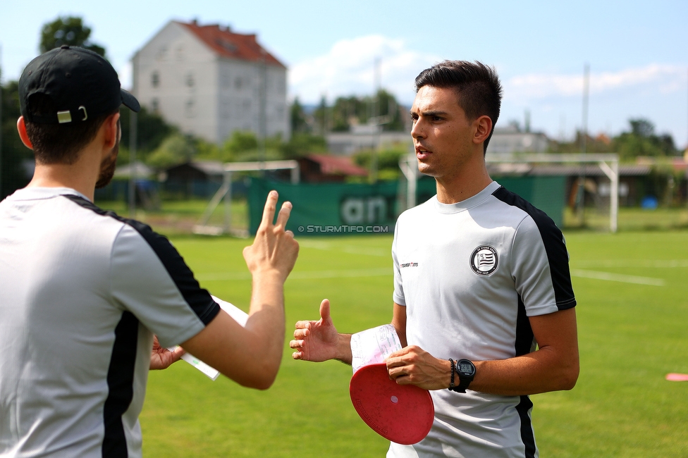 Trainingsauftakt Sturm Graz Damen
OEFB Frauen Bundesliga, Trainingsauftakt SK Sturm Graz Damen, Postplatz Puntigam, 17.07.2023. 

Foto zeigt Tode Djakovic (Videoanalyst Sturm Damen)
