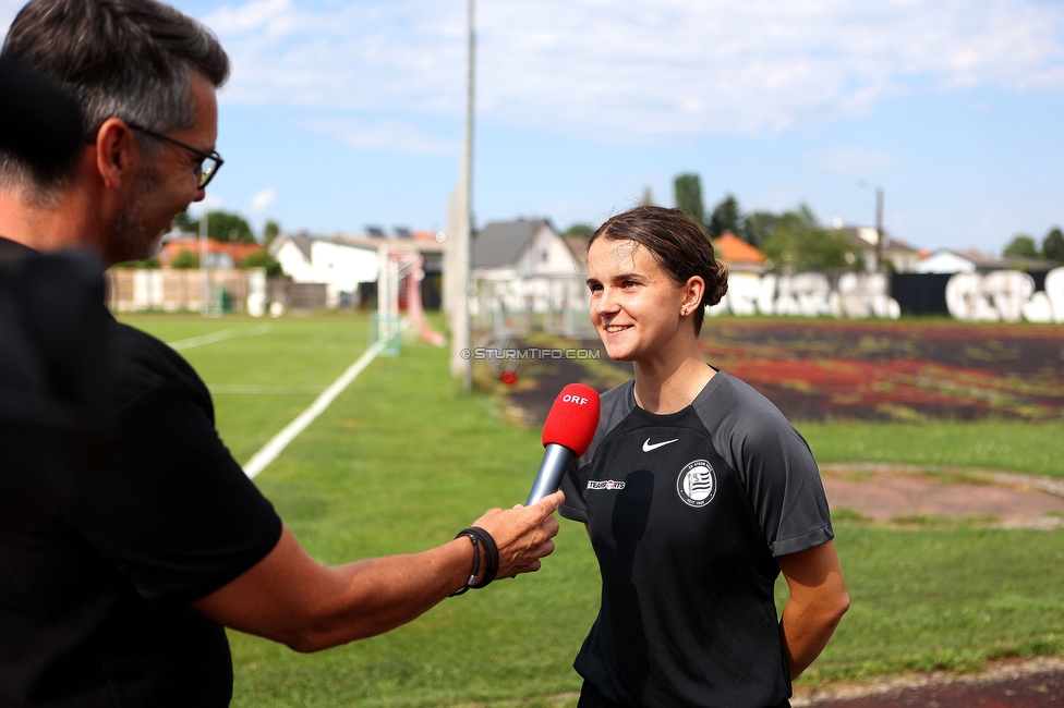 Trainingsauftakt Sturm Graz Damen
OEFB Frauen Bundesliga, Trainingsauftakt SK Sturm Graz Damen, Postplatz Puntigam, 17.07.2023. 

Foto zeigt Leonie Tragl (Sturm Damen)
