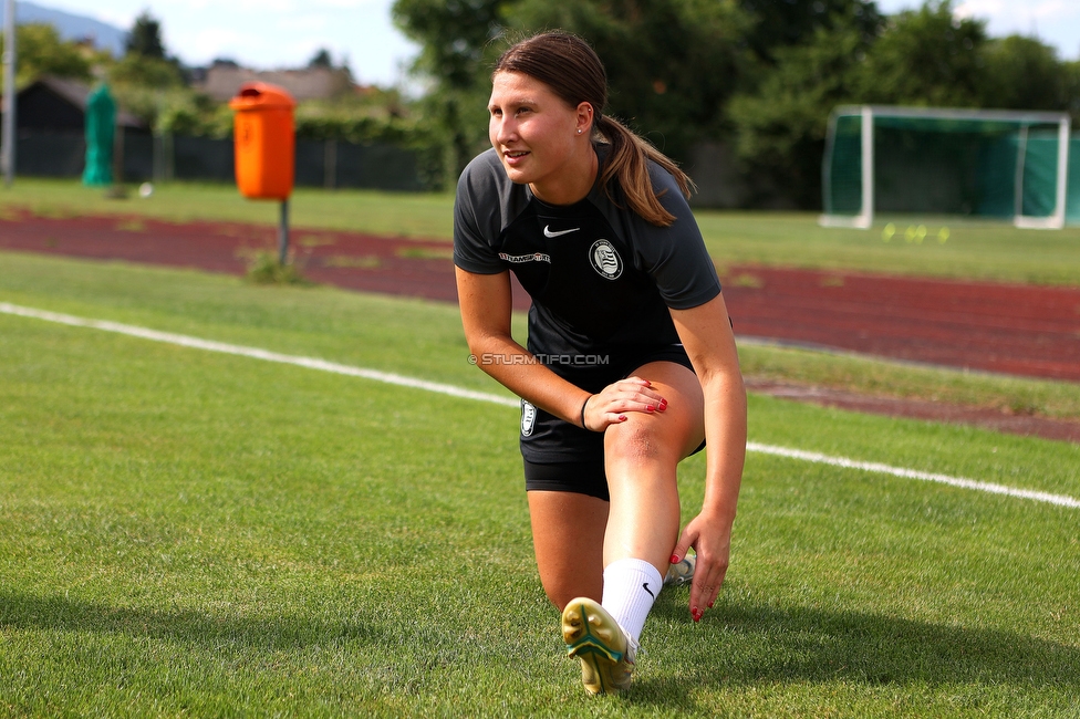 Trainingsauftakt Sturm Graz Damen
OEFB Frauen Bundesliga, Trainingsauftakt SK Sturm Graz Damen, Postplatz Puntigam, 17.07.2023. 

Foto zeigt Sostaric-Karic Tija (Sturm Damen)
