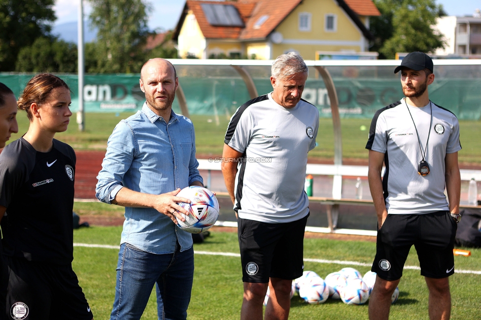 Trainingsauftakt Sturm Graz Damen
OEFB Frauen Bundesliga, Trainingsauftakt SK Sturm Graz Damen, Postplatz Puntigam, 17.07.2023. 

Foto zeigt Mario Karner (Technischer Direktor Sturm Damen)
