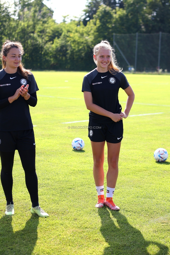 Trainingsauftakt Sturm Graz Damen
OEFB Frauen Bundesliga, Trainingsauftakt SK Sturm Graz Damen, Postplatz Puntigam, 17.07.2023. 

Foto zeigt Lena Breznik (Sturm Damen)
