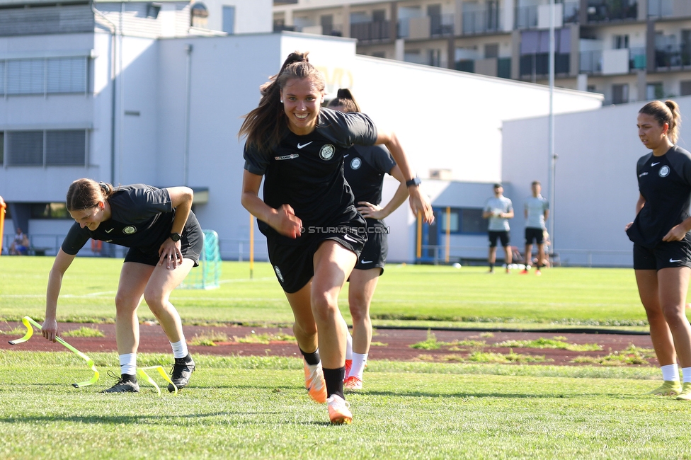 Trainingsauftakt Sturm Graz Damen
OEFB Frauen Bundesliga, Trainingsauftakt SK Sturm Graz Damen, Postplatz Puntigam, 17.07.2023. 

Foto zeigt Stefanie Grossgasteiger (Sturm Damen)
