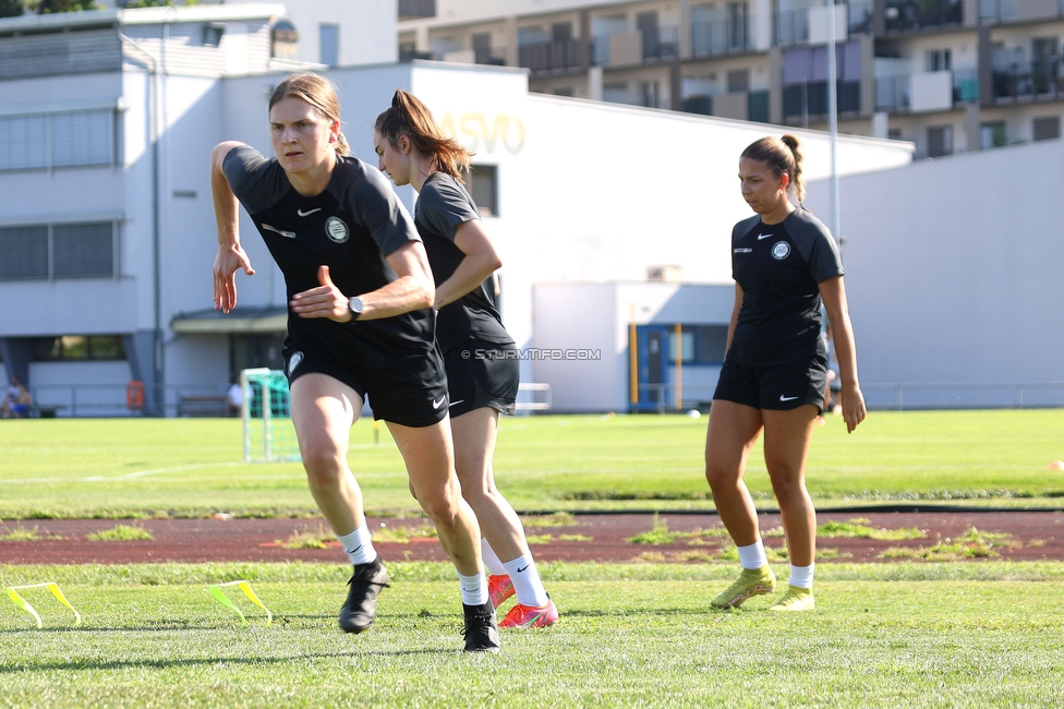 Trainingsauftakt Sturm Graz Damen
OEFB Frauen Bundesliga, Trainingsauftakt SK Sturm Graz Damen, Postplatz Puntigam, 17.07.2023. 

Foto zeigt Sophie Maierhofer (Sturm Damen)
