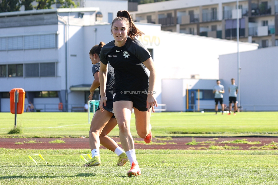 Trainingsauftakt Sturm Graz Damen
OEFB Frauen Bundesliga, Trainingsauftak SK Sturm Graz Damen, Postplatz Puntigam, 17.07.2023. 

Foto zeigt Linda Mittermair (Sturm Damen)
