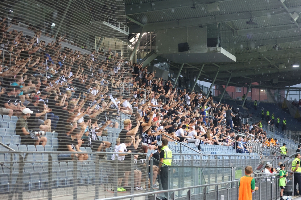 Sturm Graz - Galatasaray Istanbul
Testspiel, SK Sturm Graz - Galatasaray Istanbul, Stadion Liebenau, Graz 18.07.2023. 

Foto zeigt Fans von Sturm
