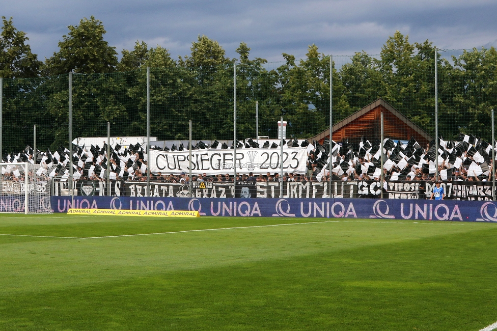 SAK - Sturm Graz
OEFB Cup, 1. Runde, SAK Klagenfurt - SK Sturm Graz, Sportpark Welzenegg, 22.07.2023. 

Foto zeigt Fans von Sturm mit einer Choreografie
