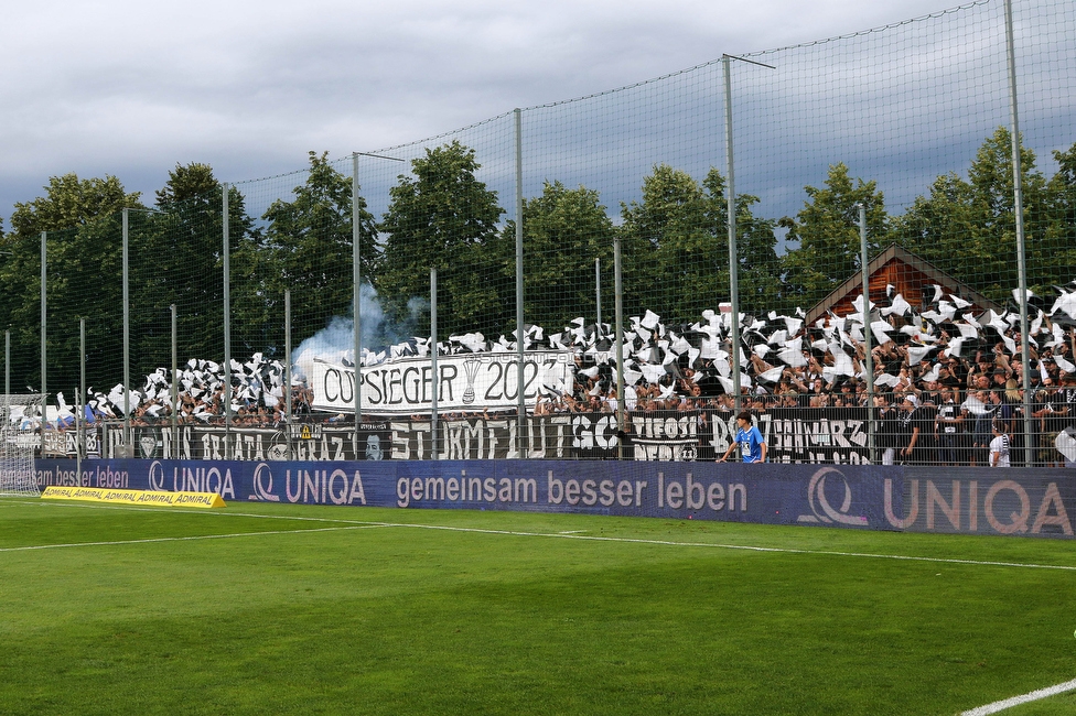 SAK - Sturm Graz
OEFB Cup, 1. Runde, SAK Klagenfurt - SK Sturm Graz, Sportpark Welzenegg, 22.07.2023. 

Foto zeigt Fans von Sturm mit einer Choreografie
