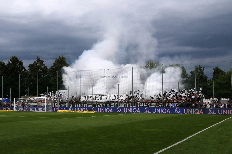 SAK - Sturm Graz
OEFB Cup, 1. Runde, SAK Klagenfurt - SK Sturm Graz, Sportpark Welzenegg, 22.07.2023. 

Foto zeigt Fans von Sturm mit einer Choreografie
Schlüsselwörter: pyrotechnik