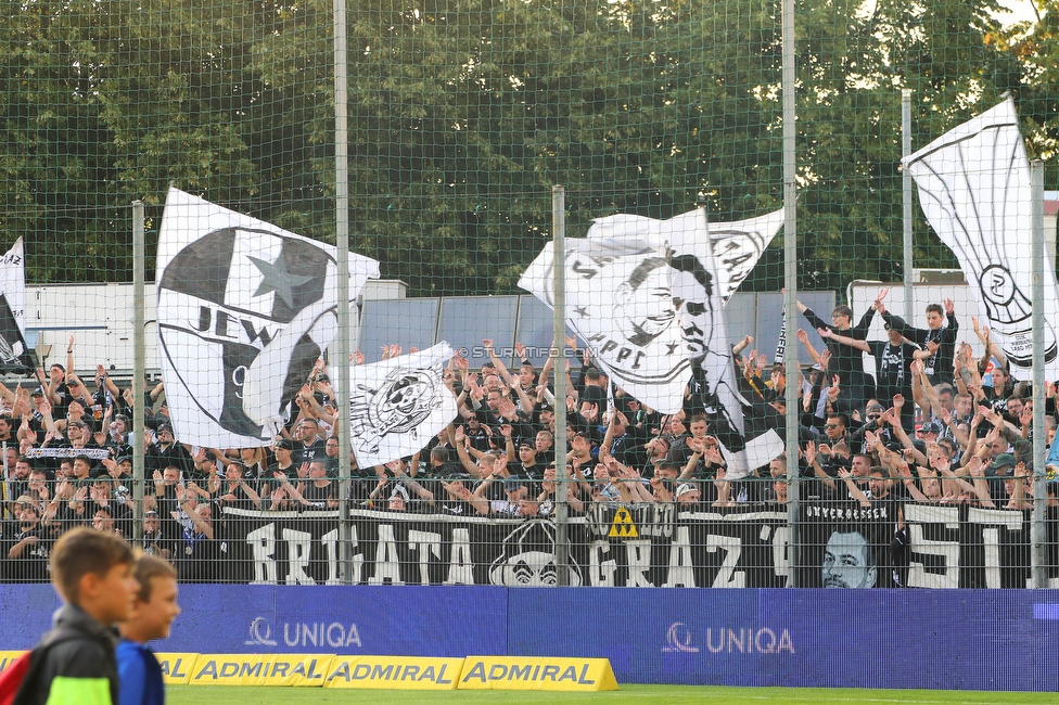 SAK - Sturm Graz
OEFB Cup, 1. Runde, SAK Klagenfurt - SK Sturm Graz, Sportpark Welzenegg, 22.07.2023. 

Foto zeigt Fans von Sturm
Schlüsselwörter: brigata