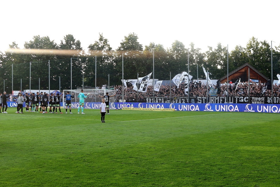 SAK - Sturm Graz
OEFB Cup, 1. Runde, SAK Klagenfurt - SK Sturm Graz, Sportpark Welzenegg, 22.07.2023. 

Foto zeigt die Mannschaft von Sturm und Fans von Sturm
